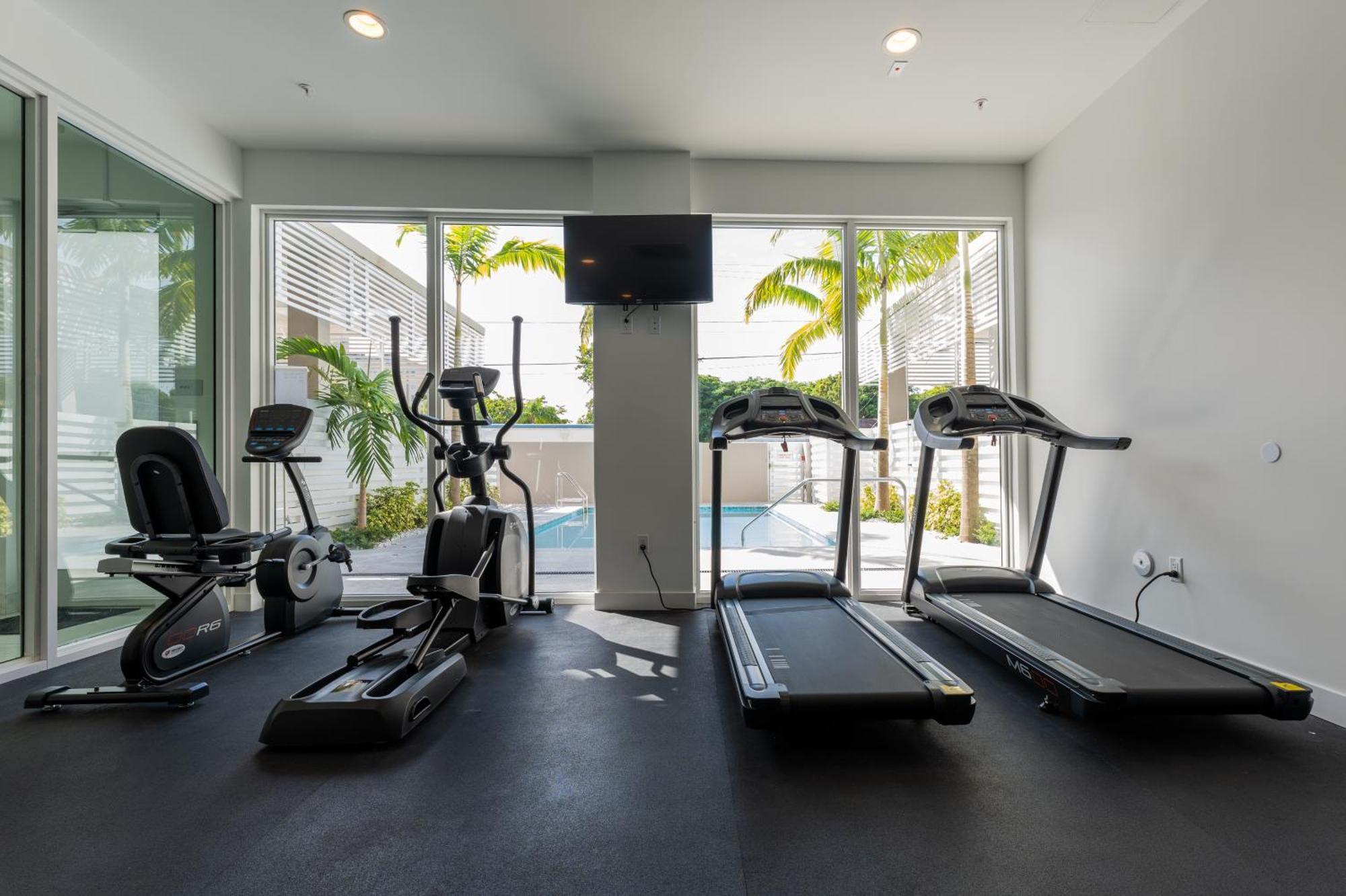 Miami Wood Apart Hotel New 2024 - Private Terrace - Free Garage - Beach 5 Min Hollywood Exterior photo